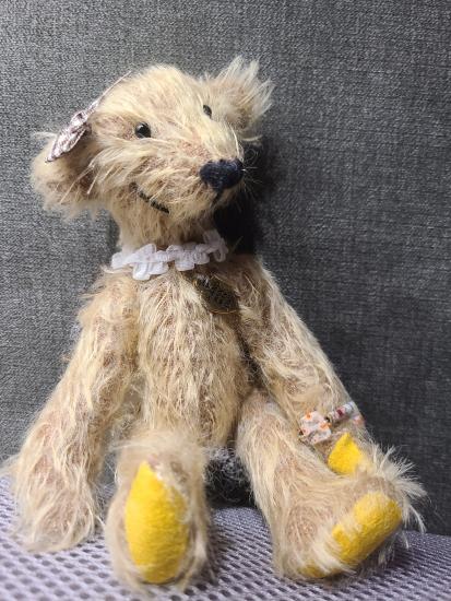 Cathy, ours articulé, collection, artiste